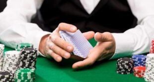 Poker Online vs. Taruhan Olahraga Online: Mana yang Lebih Menguntungkan?
